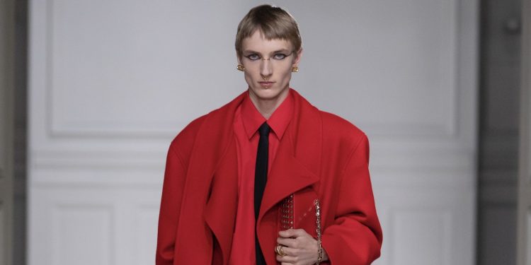 Sarà il menswear di Valentino ad aprire la prossima Milano fashion week