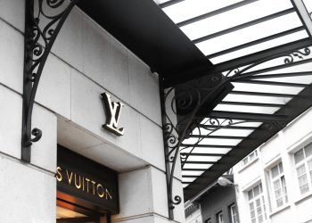 L’Europa cavalca la ripresa degli opening dei luxury store (+77%)