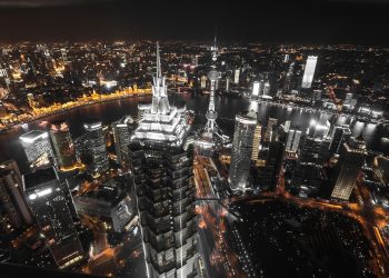 Cina, crescita disomogenea. Ma margini per lusso accessibile