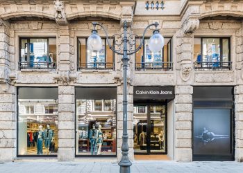 Calvin Klein Jeans inaugura in via Dante il nuovo flagship meneghino