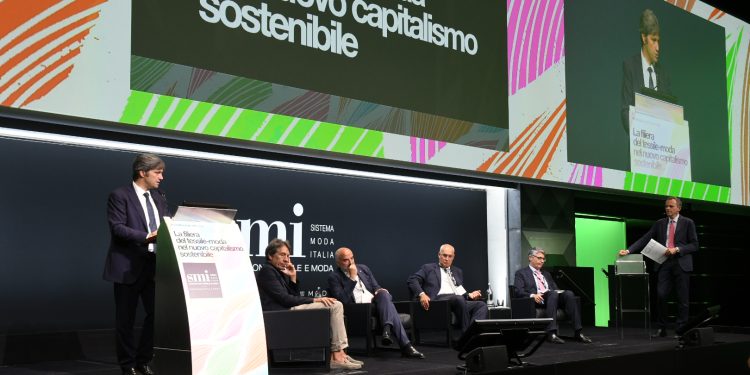 Un 2022 da incorniciare per il tessile-moda (+18%). Nel 2023 crescita più lenta