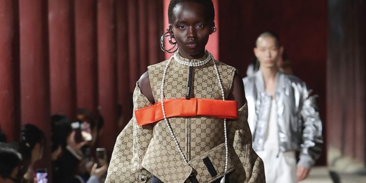 Kering ancora sotto i riflettori dopo il riassetto manageriale