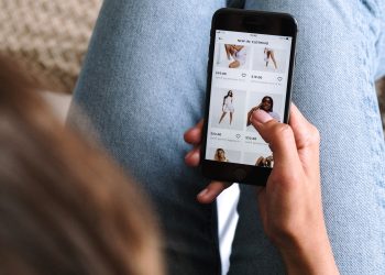 Alla vigilia dei saldi, FiloBlu guida le aziende verso la crescita del business digitale con Klarna