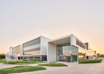 Mango torna ‘locale’. Nel 2022 l’83% degli opening sono europei
