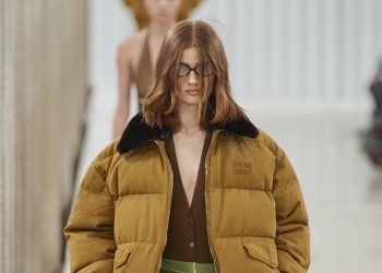 Gruppo Prada, ricavi oltre i 2 mld nei 6 mesi. Exploit di Miu Miu (+50%)