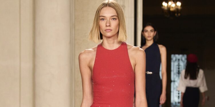 La New York fashion week si apre con il ‘nuovo’ Helmut Lang