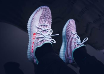 West ancora sotto accusa. Per Adidas avrebbe “sottratto” 75 mln $