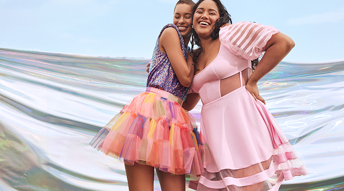 Shein si allea con Forever 21: sinergia fast fashion retail-online