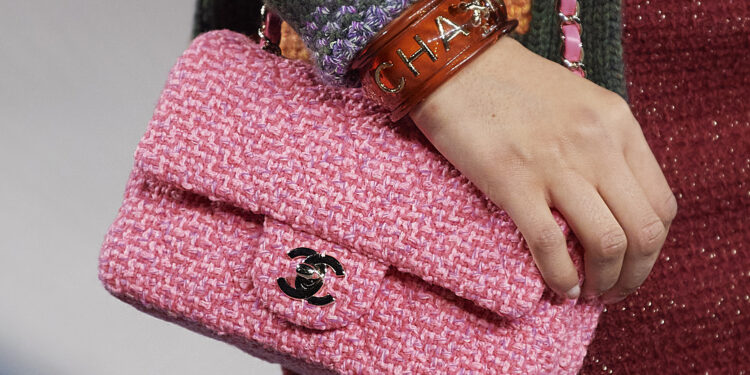 Adidas, Chanel e Swarovski: ecco i fashion brand più distorti sul web