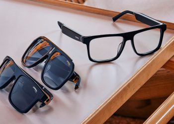 Safilo e Amazon lanciano gli smart glasses Carrera con Alexa