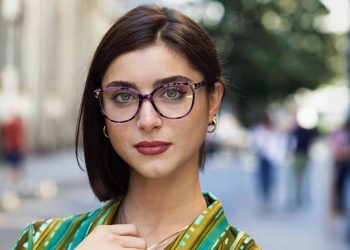 Yalea si affida allo sguardo di Mihaela Noroc per l’advertising