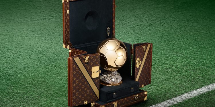 Louis Vuitton continua a ‘custodire’ trofei. Ora è il turno del Pallone d’Oro