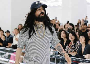 Alessandro Michele si racconta nel podcast ‘Sailor’ di Storielibere