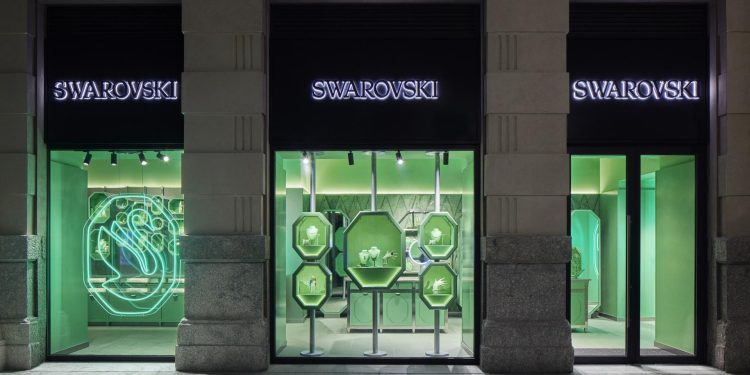 Swarovski apre le porte di un nuovo store meneghino