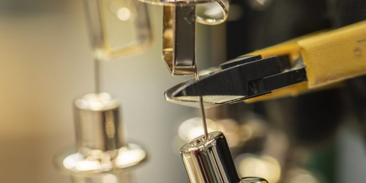 Eurmoda (Mindful Capital Partners) acquisisce la fiorentina Macuz