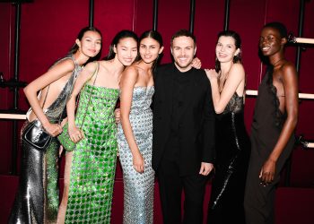 Gucci svela a Los Angeles la prima collezione eveningwear di De Sarno