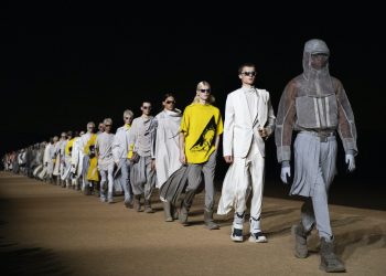 Dopo Vuitton, anche Dior sfilerà a Hong Kong con la pre-fall uomo