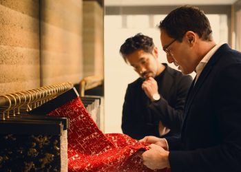 Lvmh Métiers d’Art si allea con la nipponica Hosoo per lo sviluppo dell’industria serica