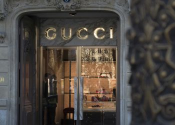 Gucci, l’ufficio stile passa da Roma a Milano. Sciopero dei dipendenti