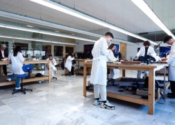 Kiton collabora con la Triennale per la formazione