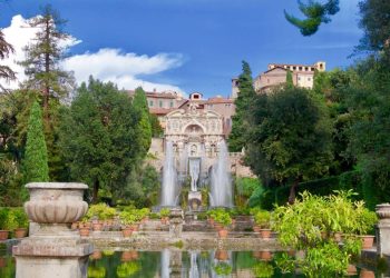 Fendi restaura la Grotta di Diana a Villa d’Este