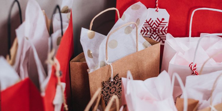 Confcommercio, consumi di Natale a quota 8 mld € (+11%)