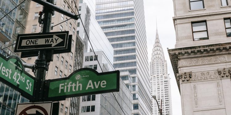 Prada, 425 mln $ per il building della boutique sulla Fifth Avenue