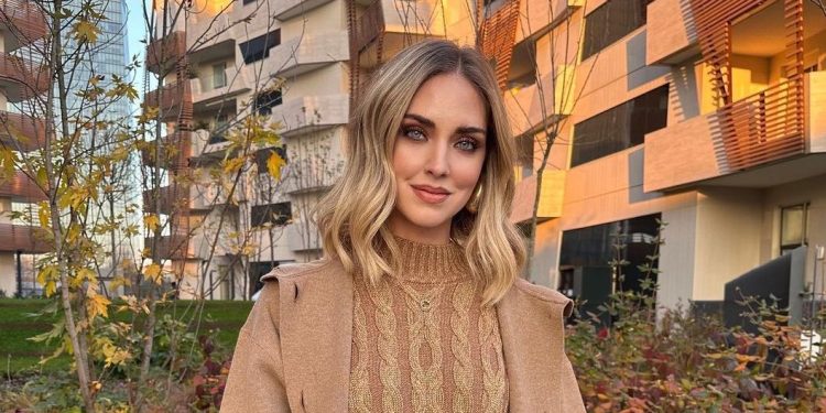Dopo il terremoto Ferragni, arriva la stretta dell’Agcom sui mega influencer