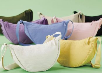 Uniqlo fa causa a Shein per il copyright della tracolla virale