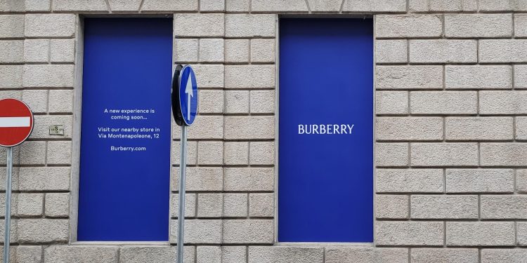 Burberry si trasferisce (temporaneamente) in via Sant’Andrea