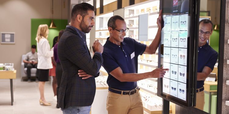 L’export dei distretti premia l’eyewear. Spirale negativa per la pelle