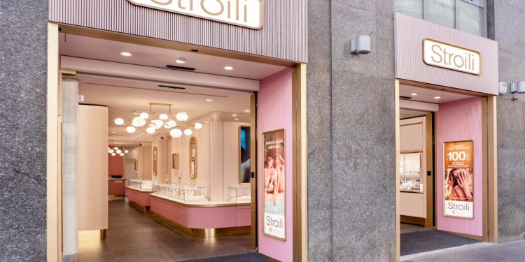 Stroili, opening in corso Buenos Aires a Milano