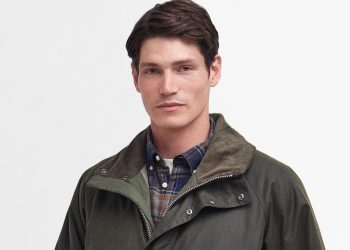 Barbour, ricavi annuali oltre i 343 mln £. Ma scende l’utile