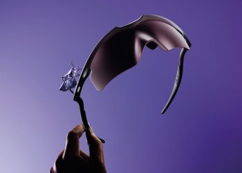 Oakley propone il modello iperfuturistico ‘13.11’