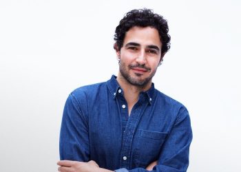 Gap ci riprova (a sorpresa) con un direttore creativo. Il rilancio passa da Zac Posen