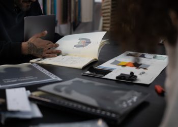 Entra nel vivo il progetto (R)evolving Beauties di Colombo Industrie Tessili
