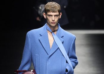 Kering ‘scivola’ sul quarto trimestre (-6%) ma il mercato crede nel rilancio di Gucci