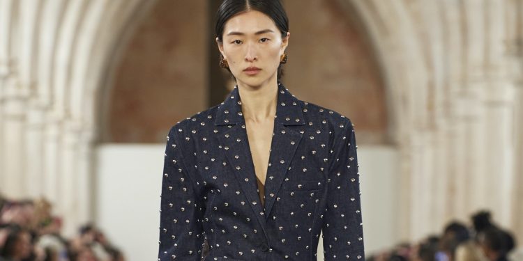 Crescita ‘flat’ per Lanvin Group: nel 2023 si ‘ferma’ a +1%