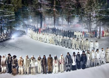 Il tech di Moncler Grenoble sfila in alta quota a St. Moritz