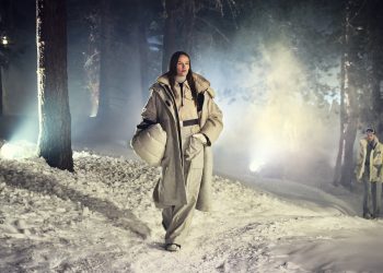 Il tech di Moncler Grenoble sfila in alta quota a St. Moritz