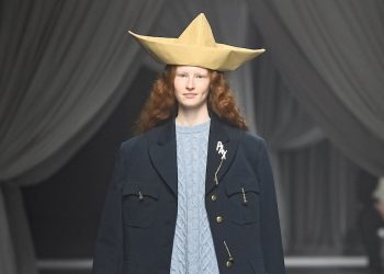 Buona la prima: Adrian Appiolaza interpreta il dna di Franco Moschino