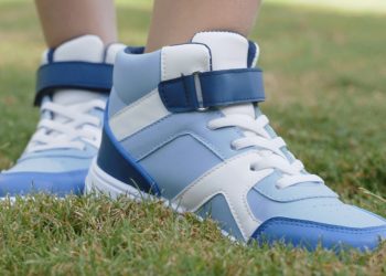 Original Marines spinge sulle calzature con Bata