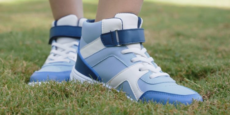 Original Marines spinge sulle calzature con Bata