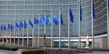 Italia e Germania fanno rinviare la legge europea sulla supply chain