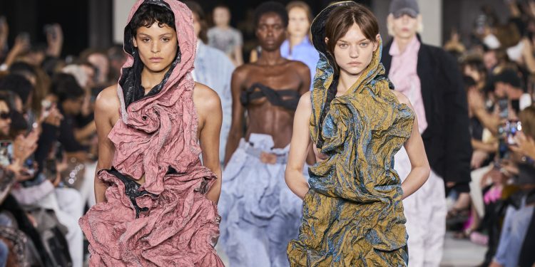 Y/Project cancella la sfilata a Parigi a causa di “tempi incerti”