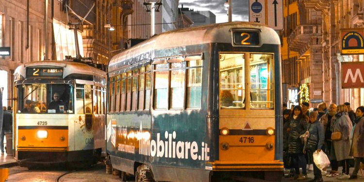 Il fashion cede il passo al design in via Manzoni. Si moltiplicano gli opening di arredamento