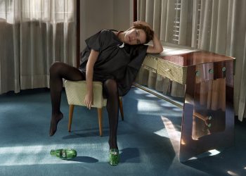 Ferragamo affida la nuova campagna allo sguardo di Vanina Sorrenti