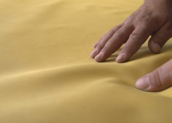 Rivoluzione Antiba: la nuova frontiera della rifinizione per i pellami di lusso