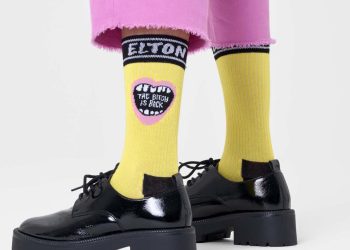 Happy Socks omaggia lo stile camaleontico di Elton John