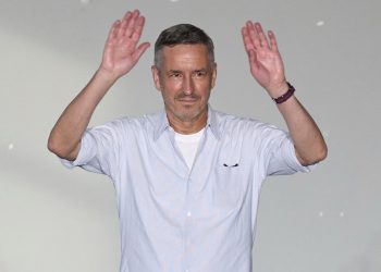 Dries Van Noten lascia il timone creativo del suo brand